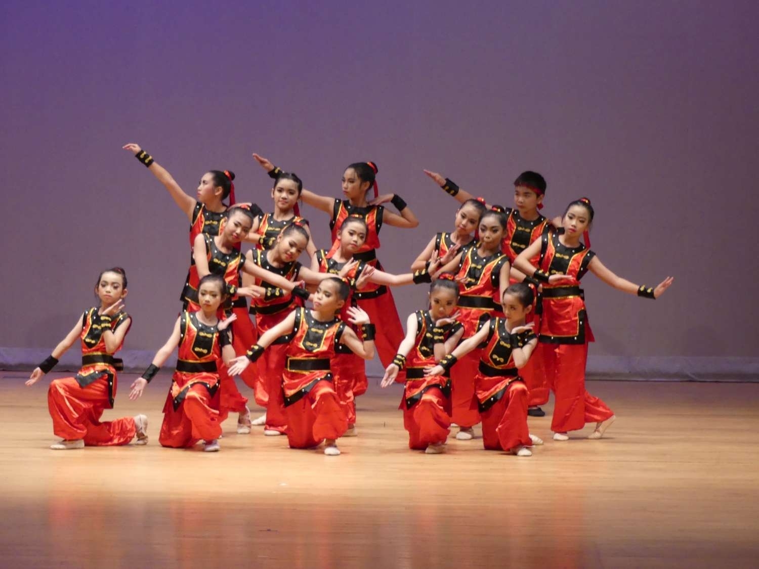 香山國小中國舞的表演